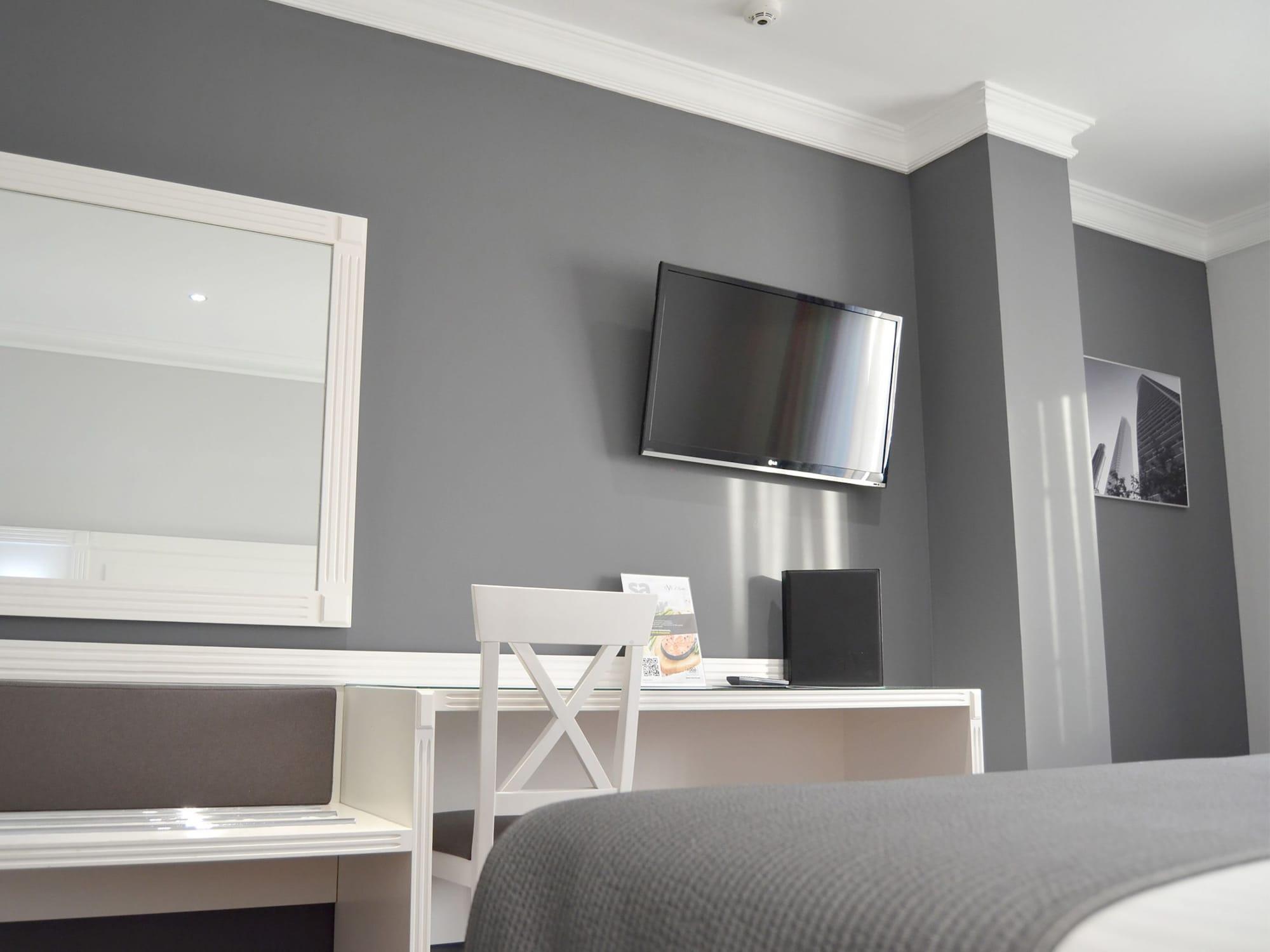 Uve Alcobendas Ngoại thất bức ảnh