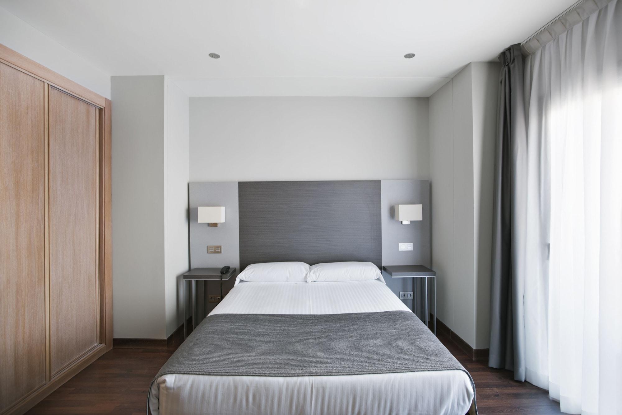 Uve Alcobendas Ngoại thất bức ảnh