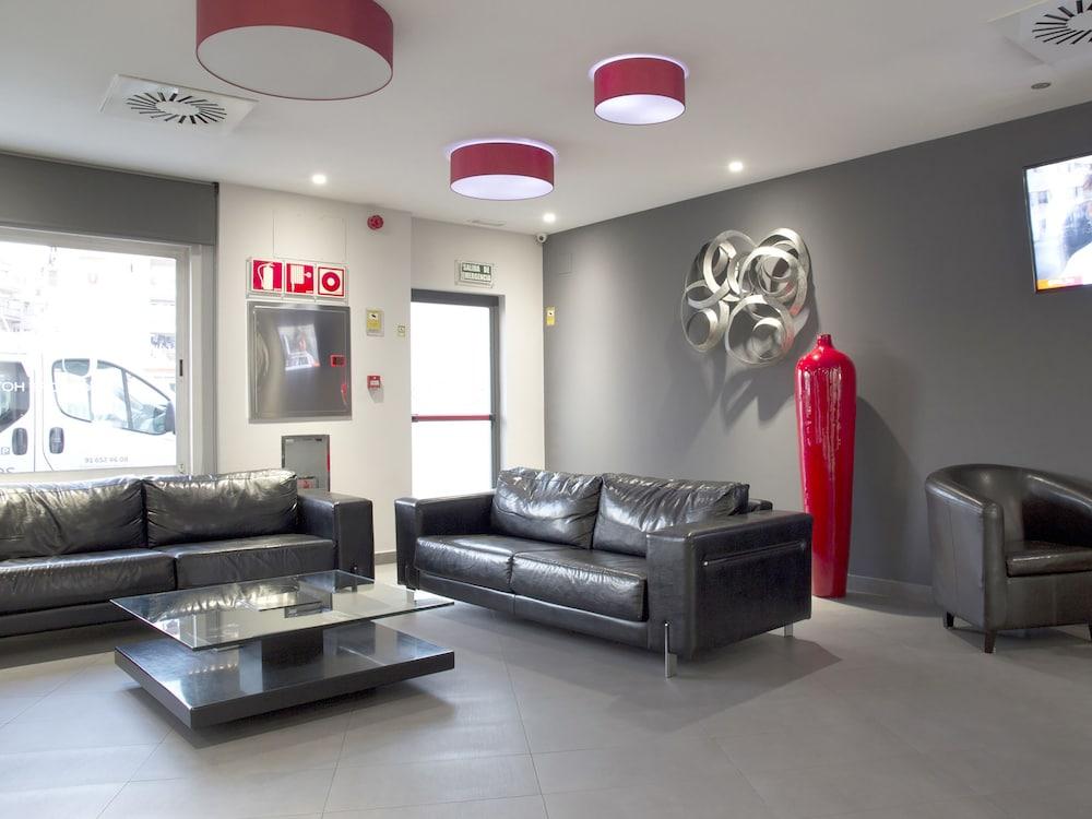 Uve Alcobendas Ngoại thất bức ảnh