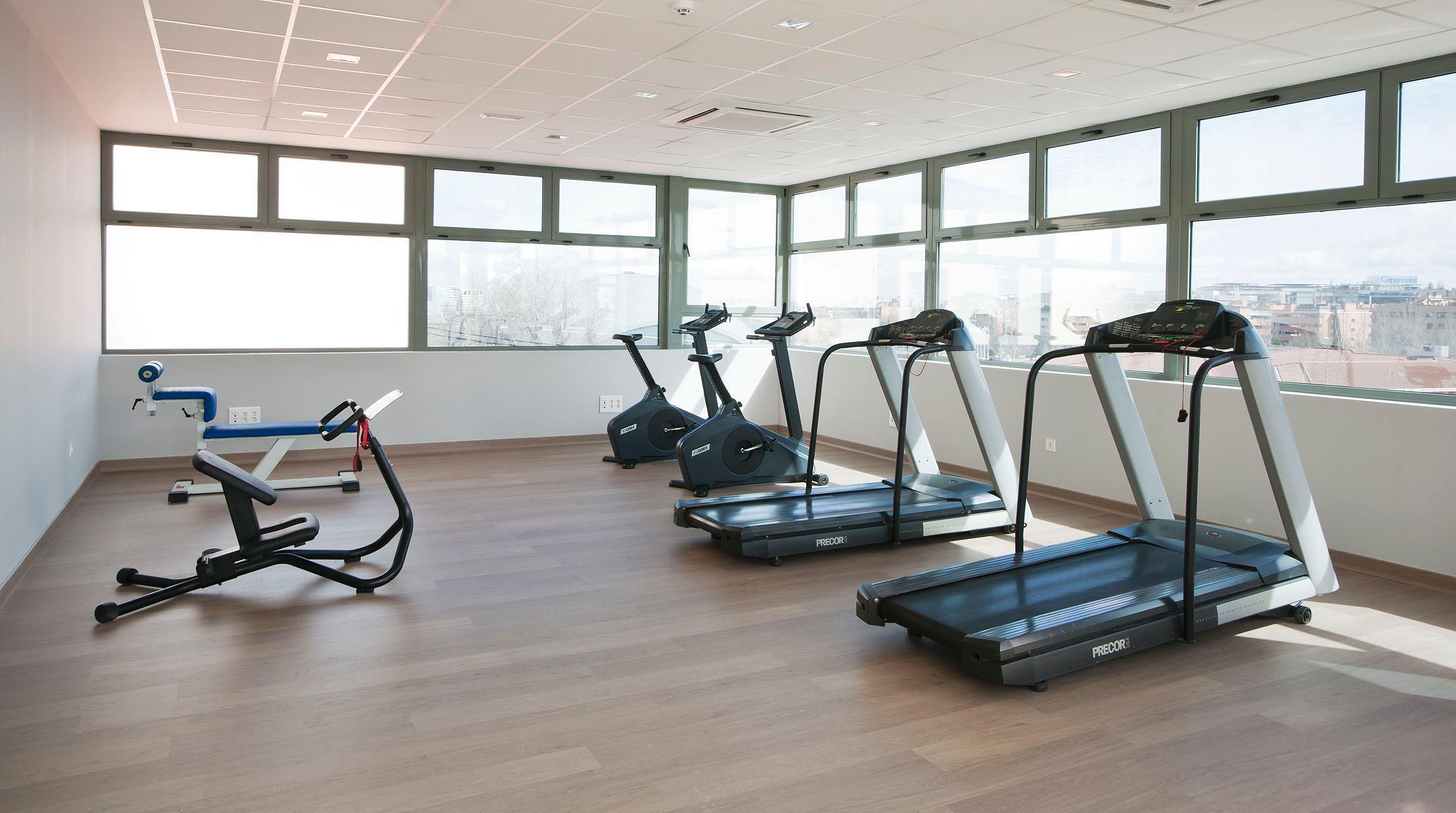 Uve Alcobendas Ngoại thất bức ảnh