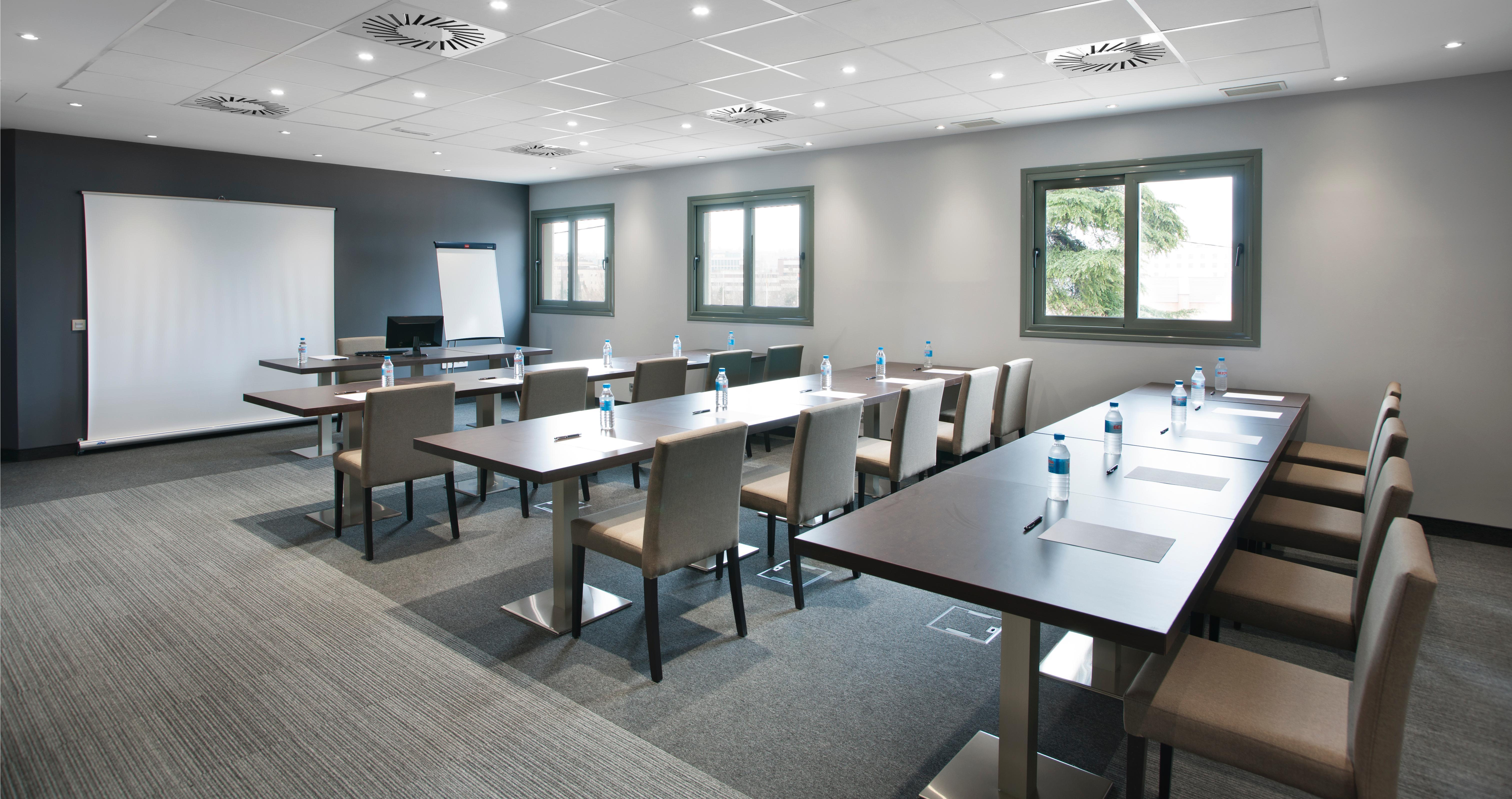 Uve Alcobendas Ngoại thất bức ảnh