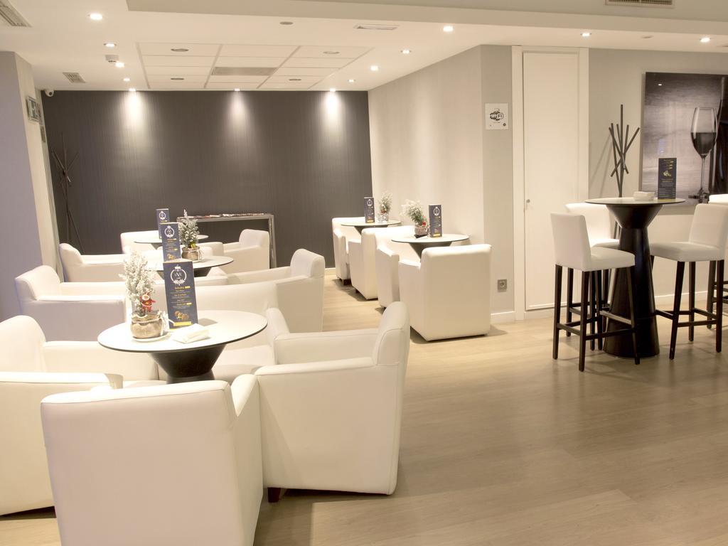Uve Alcobendas Ngoại thất bức ảnh
